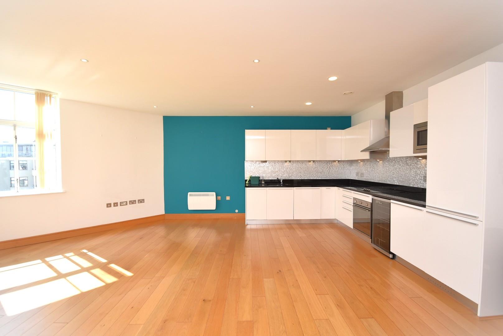 216 Headlands, Hayes Point, Sully, CF64 5QH